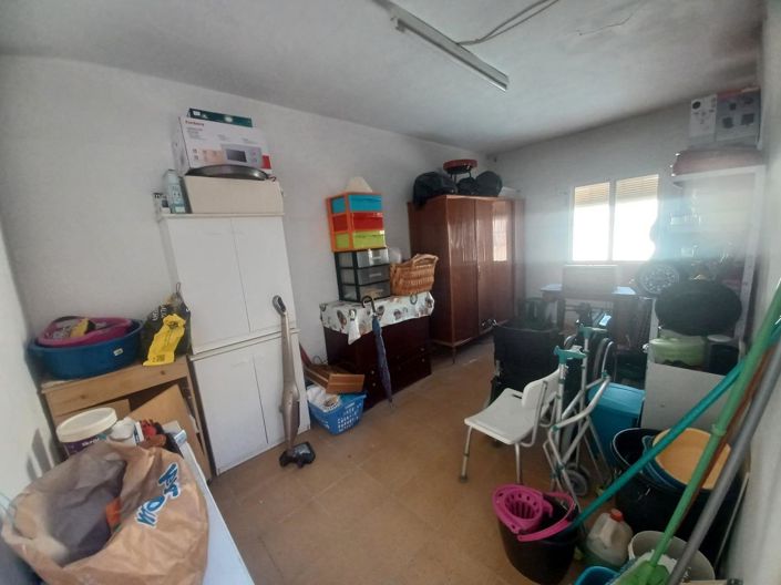 Image No.33-4 Bed House for sale