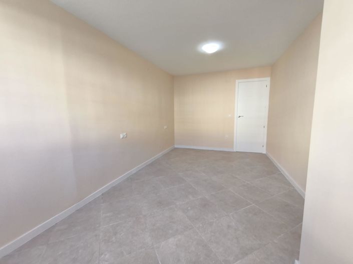 Image No.8-2 Bed Bungalow for sale