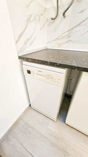 Image No.11-2 Bed House for sale