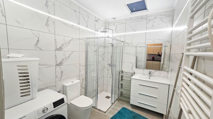 Image No.22-2 Bed House for sale