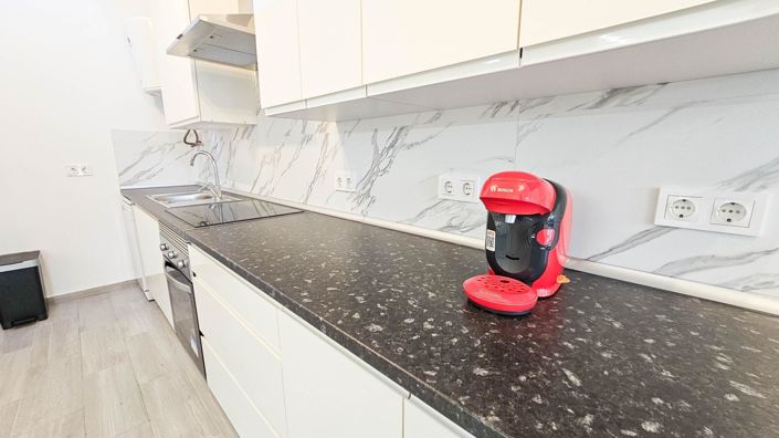 Image No.8-2 Bed House for sale