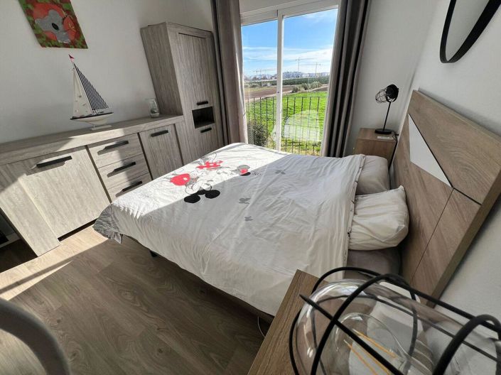 Image No.8-3 Bed House for sale