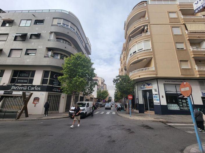 Image No.39-2 Bed Apartment for sale