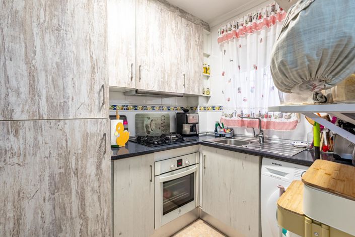 Image No.6-2 Bed Apartment for sale