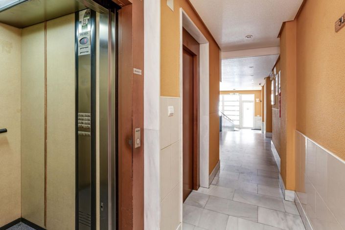 Image No.29-3 Bed Apartment for sale