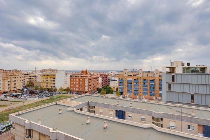 Image No.37-3 Bed Apartment for sale