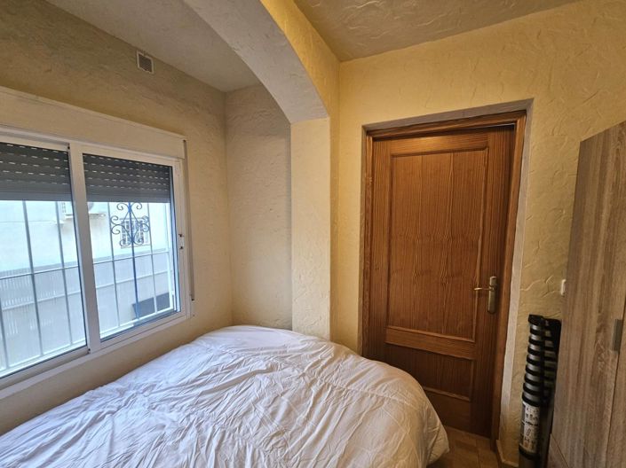 Image No.16-2 Bed Bungalow for sale