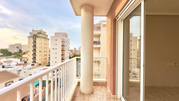 Image No.18-2 Bed Apartment for sale