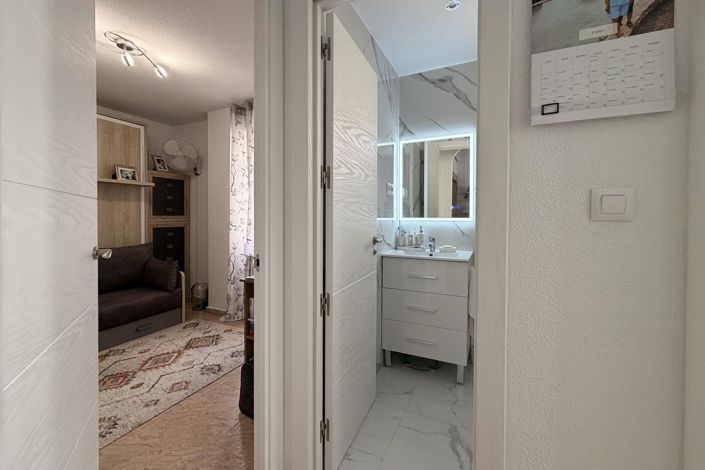 Image No.17-2 Bed Apartment for sale