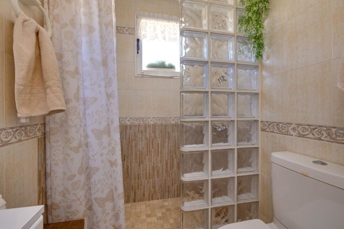 Image No.19-2 Bed Bungalow for sale