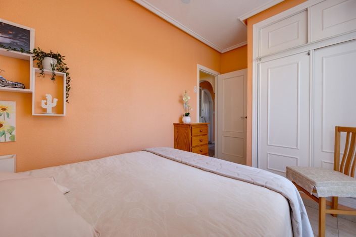 Image No.21-2 Bed Bungalow for sale