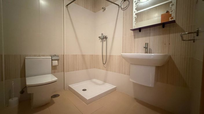 Image No.15-2 Bed Apartment for sale