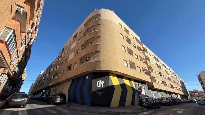 Image No.23-2 Bed Apartment for sale