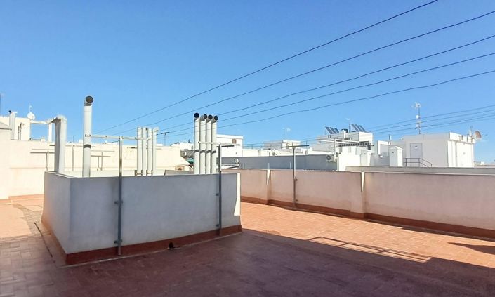 Image No.18-2 Bed Apartment for sale