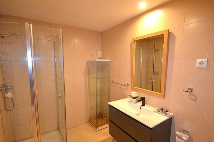 Image No.13-2 Bed Apartment for sale