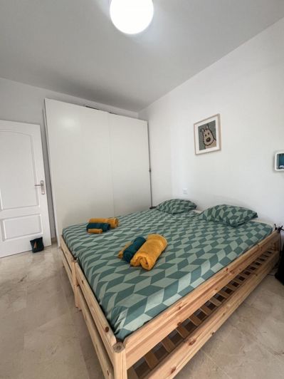 Image No.16-2 Bed Apartment for sale