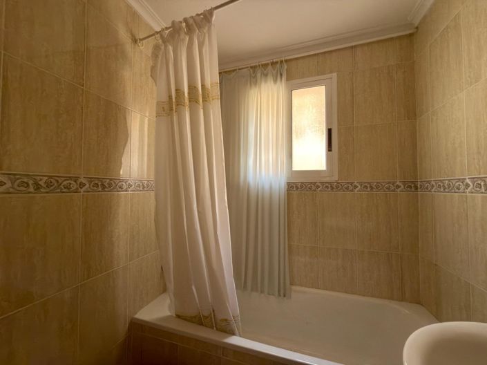 Image No.10-3 Bed Apartment for sale