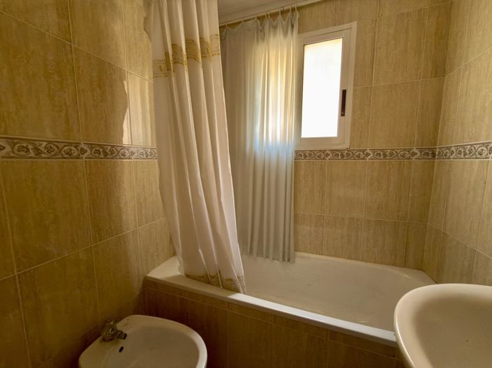 Image No.9-3 Bed Apartment for sale