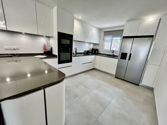 Image No.11-Villa de 6 chambres à vendre à Cabo Roig