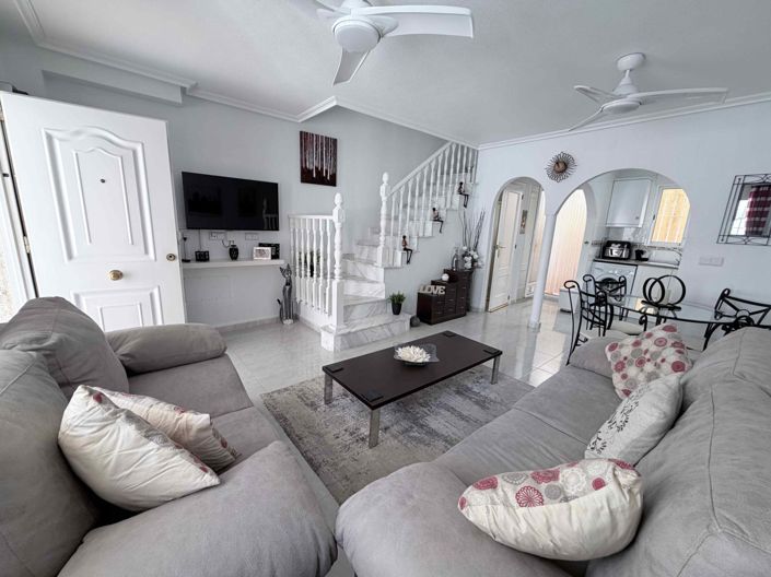 Image No.7-3 Bed House for sale