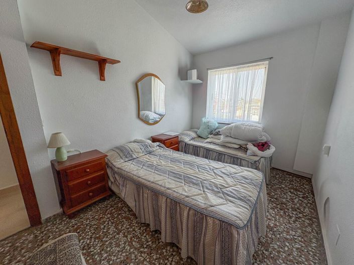 Image No.19-3 Bed House for sale