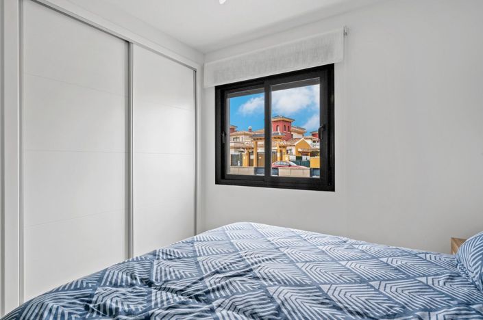 Image No.11-2 Bed Apartment for sale