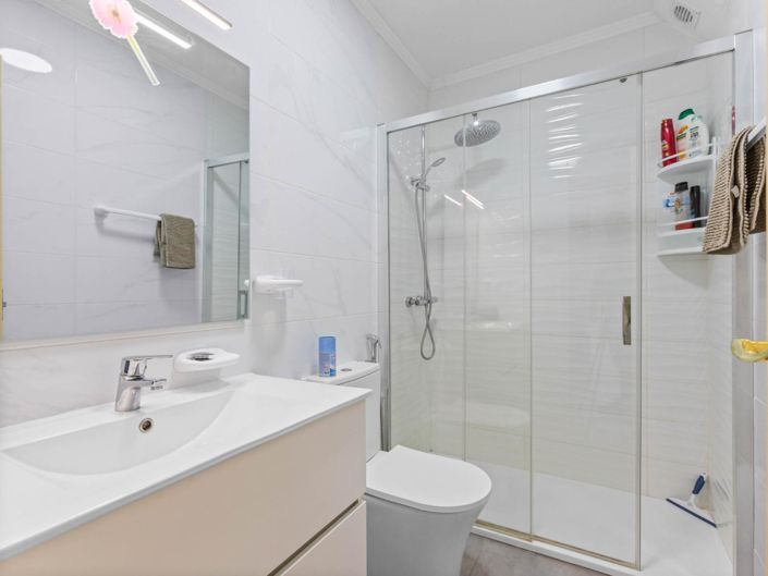 Image No.9-2 Bed Bungalow for sale