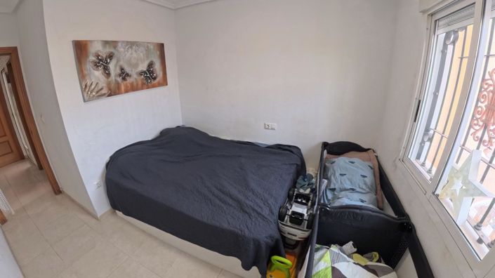 Image No.16-2 Bed Property for sale