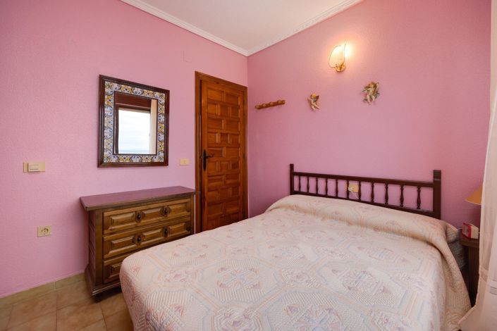 Image No.20-2 Bed Apartment for sale