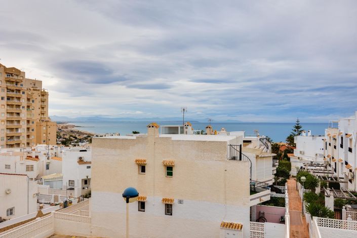 Image No.23-2 Bed Apartment for sale