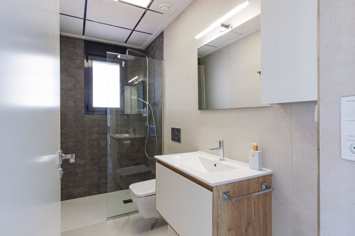 Image No.29-2 Bed Apartment for sale