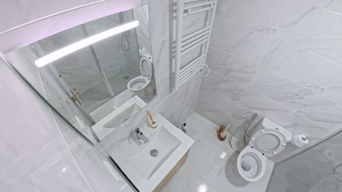 Image No.15-2 Bed Bungalow for sale