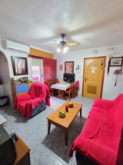 Image No.4-2 Bed Property for sale