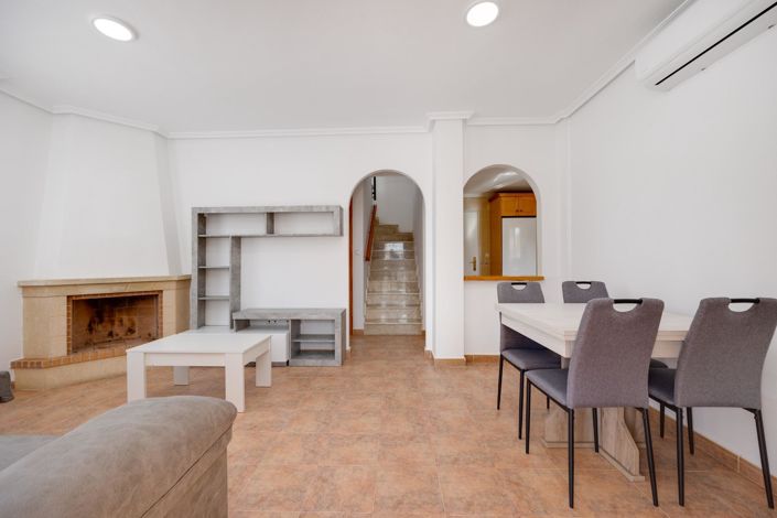 Image No.12-3 Bed Villa for sale