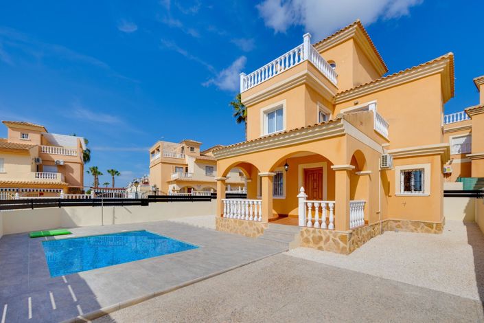 Image No.2-3 Bed Villa for sale