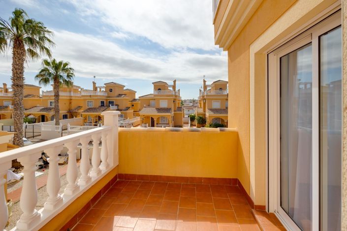 Image No.27-3 Bed Villa for sale