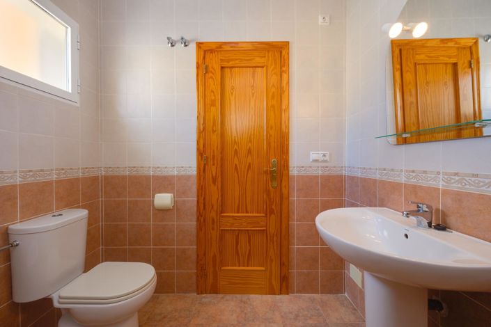 Image No.29-3 Bed Villa for sale