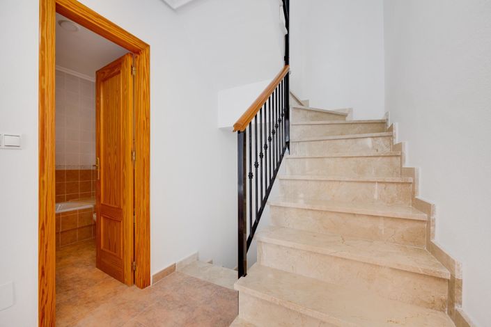 Image No.33-3 Bed Villa for sale