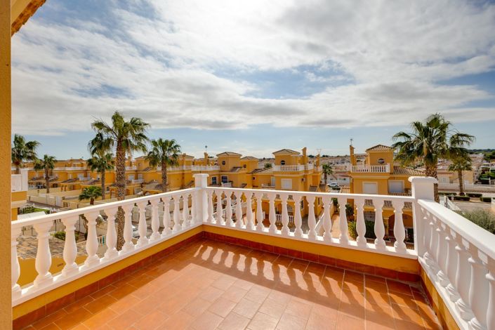 Image No.36-3 Bed Villa for sale