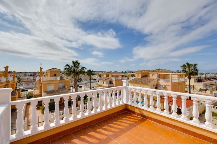 Image No.37-3 Bed Villa for sale