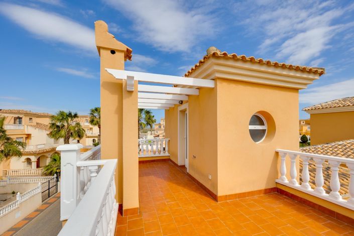 Image No.39-3 Bed Villa for sale