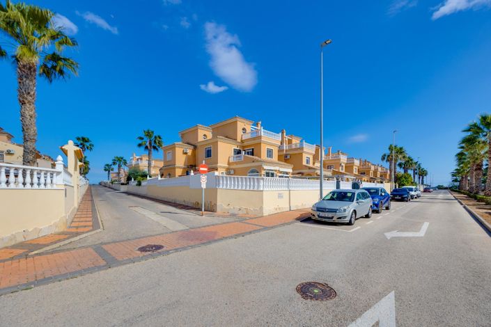 Image No.43-3 Bed Villa for sale