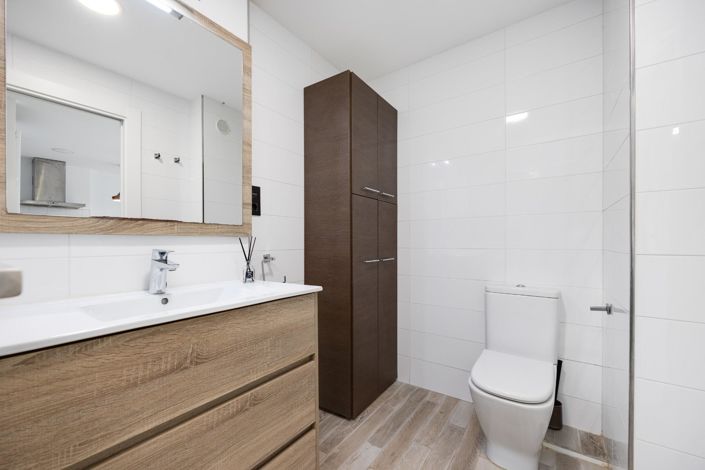 Image No.24-2 Bed Apartment for sale