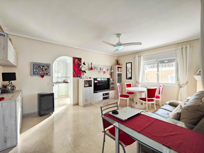 Image No.25-2 Bed Villa for sale