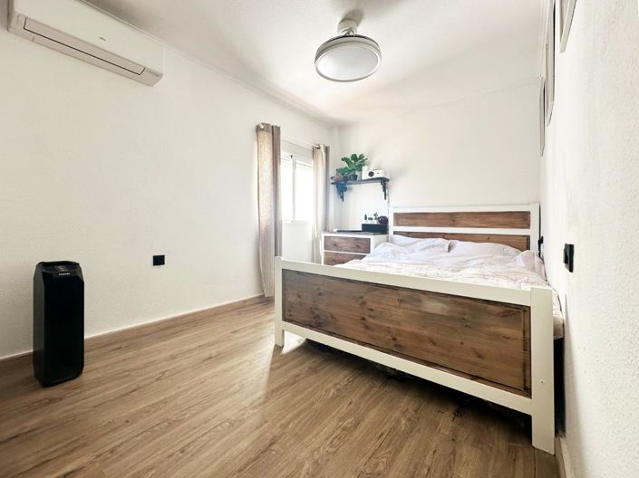 Image No.12-2 Bed Bungalow for sale