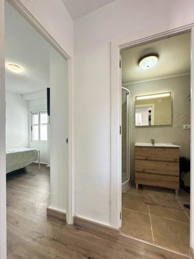 Image No.18-2 Bed Bungalow for sale