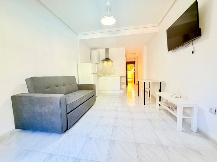 Image No.2-Appartement de 1 chambre à vendre à Torrevieja