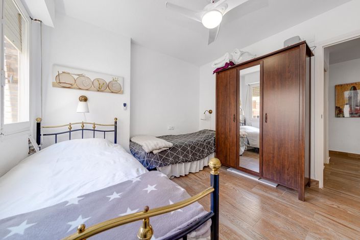 Image No.15-3 Bed Apartment for sale