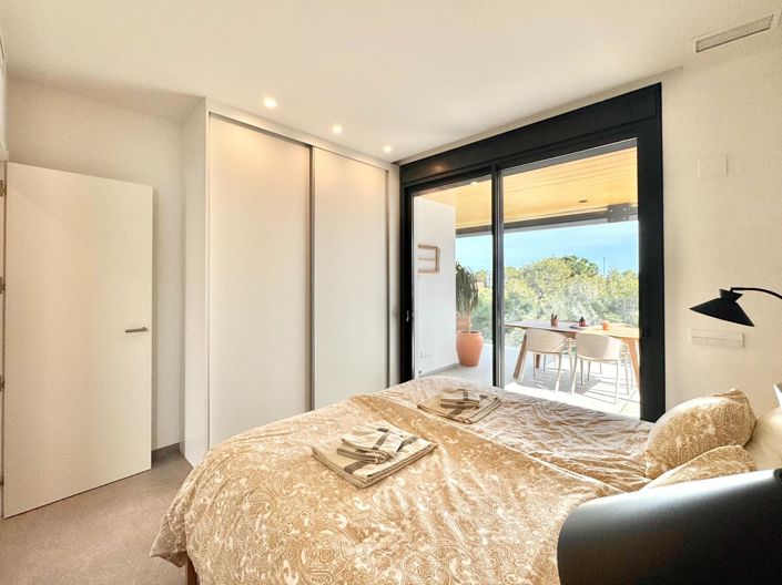 Image No.6-2 Bed Apartment for sale