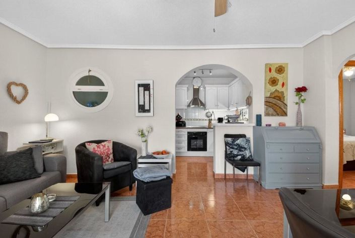 Image No.4-3 Bed Flat for sale